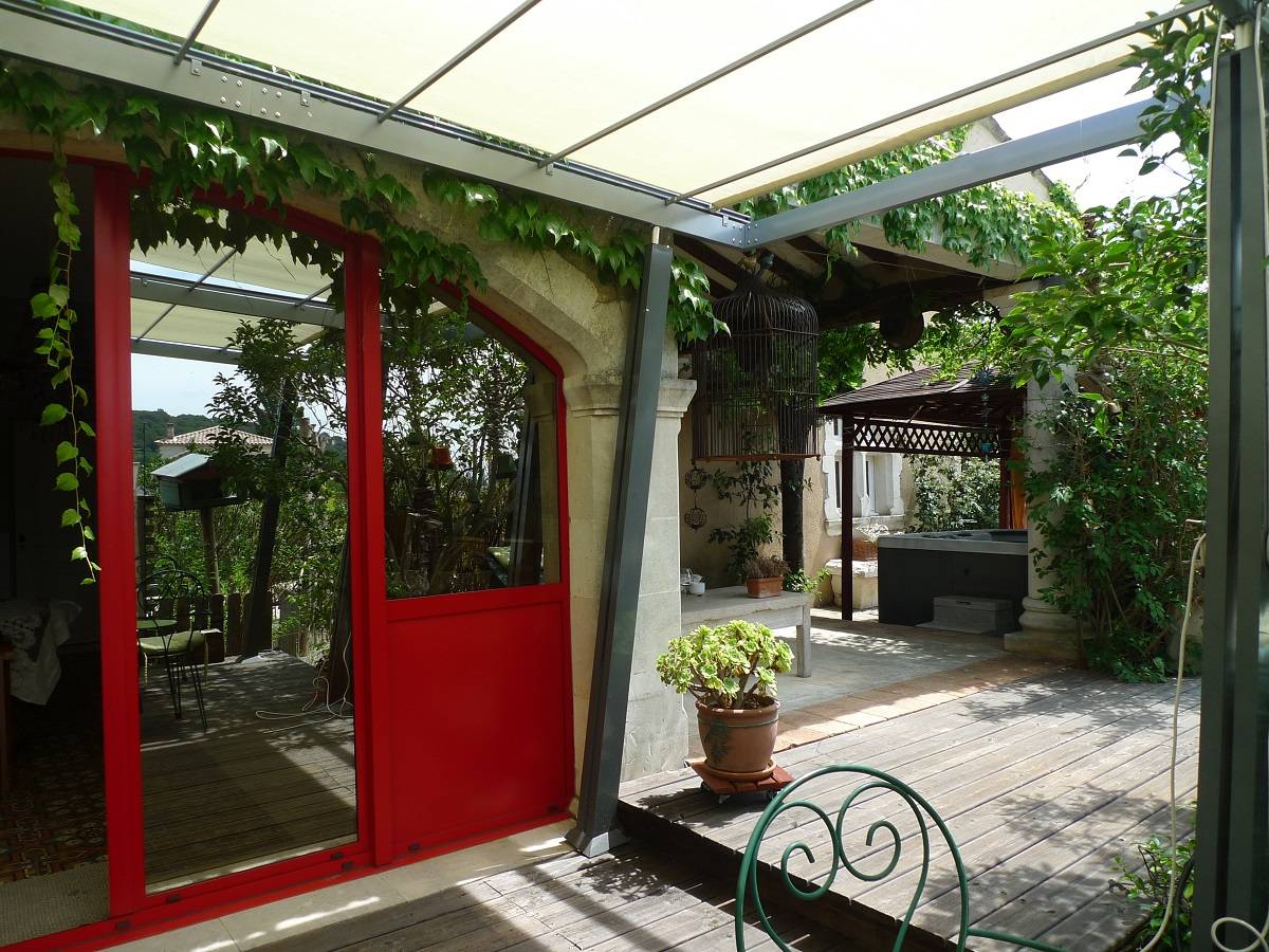  Villa  d'architecte dans bel  environnement- secteur St Paul Trois Châteaux